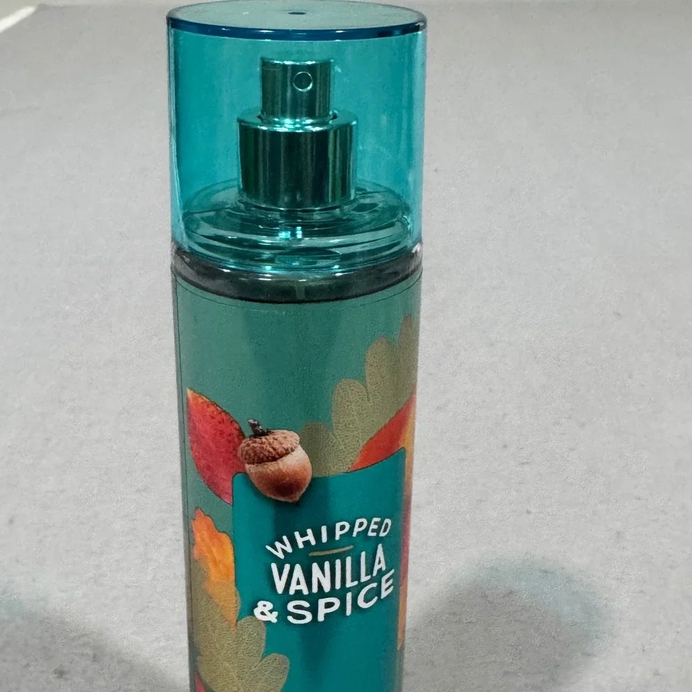 Bath & Body Works Fragrance Mist Women Teal Whipped Vanilla & Spice 8oz Spray